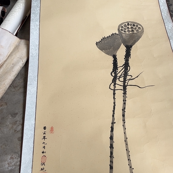 摆件，轴坏，破损，水渍都是正常的
