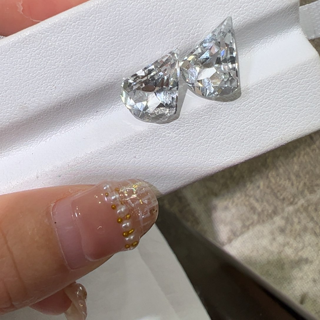 未镶嵌裸石托帕石9.75ct