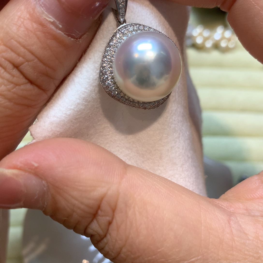 海水珍珠颈饰18K金镶嵌