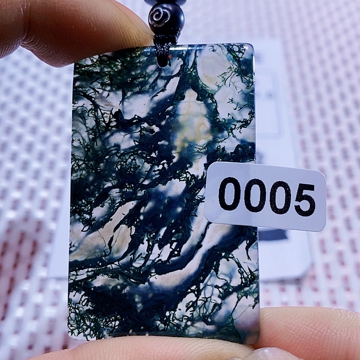 玛瑙/玉髓颈饰未镶嵌l****森