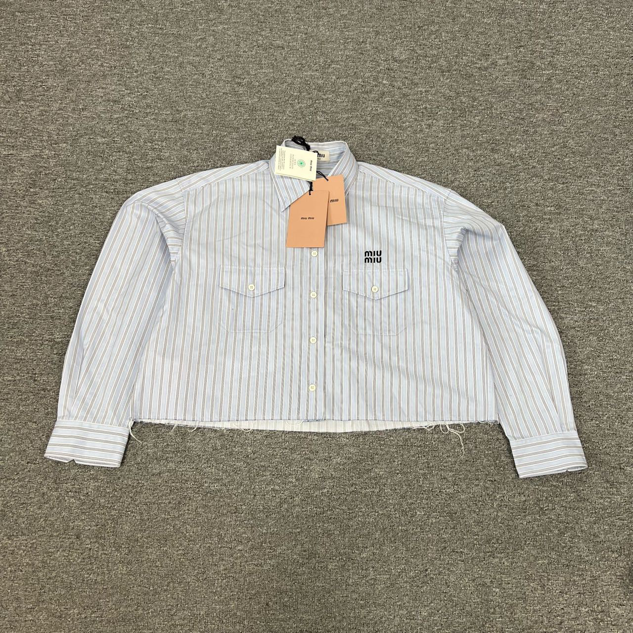 99新 MIU MIU/缪缪 毛边设计款 刺绣logo 短款衬衫 40码 条纹 
