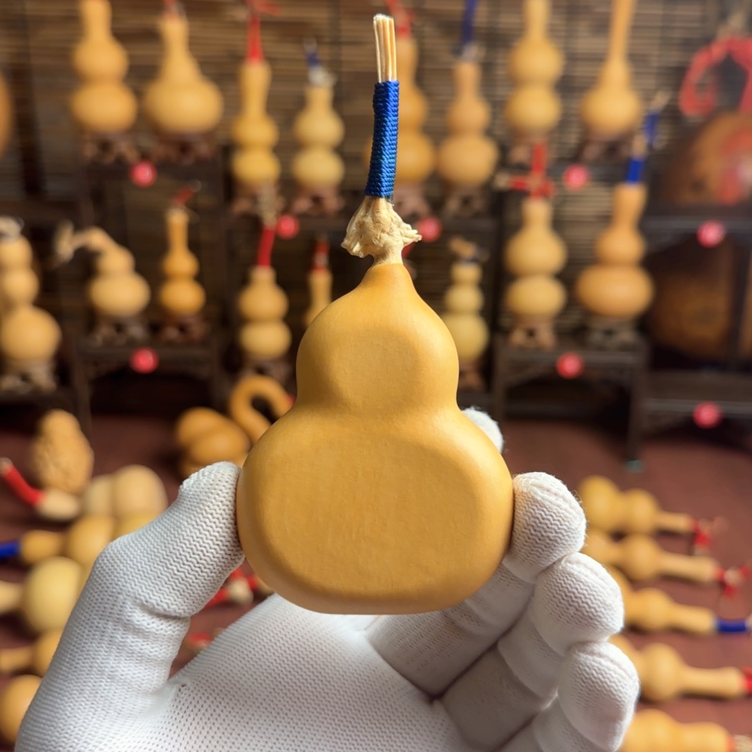 夹扁葫芦手把件无伤无暇