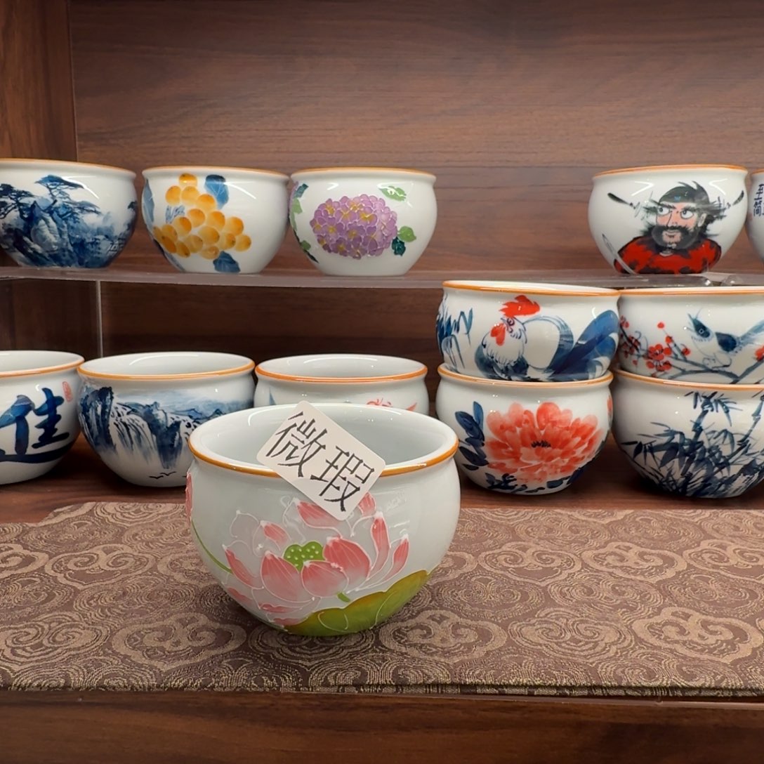 釉下手绘茶具微瑕