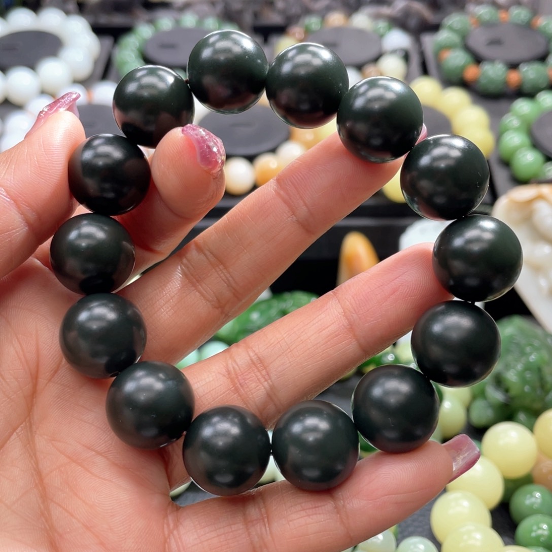 和田玉手串未镶嵌