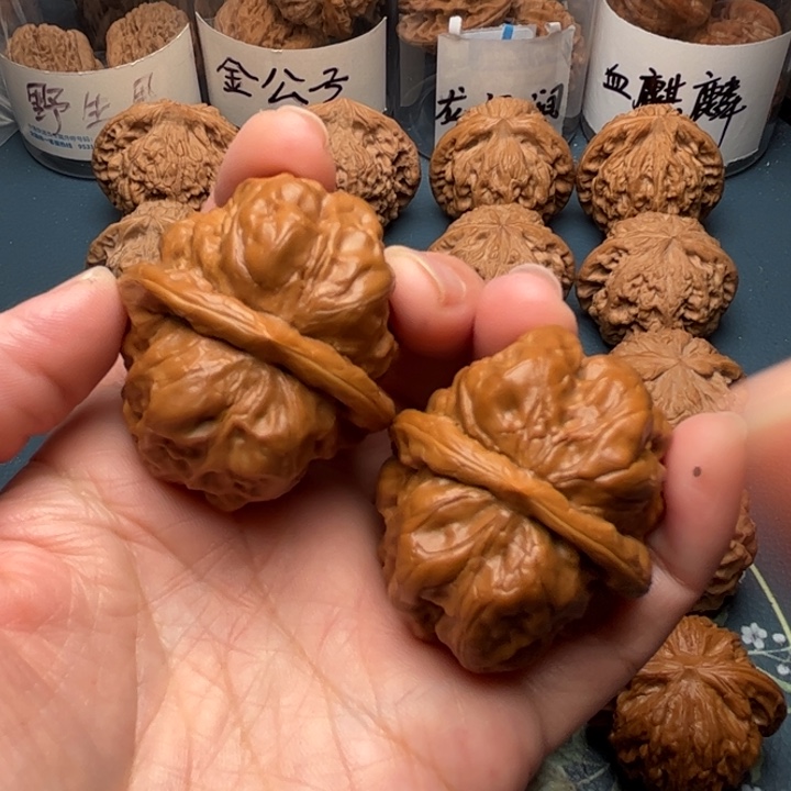 文玩核桃吊坠40×44蛤蟆头