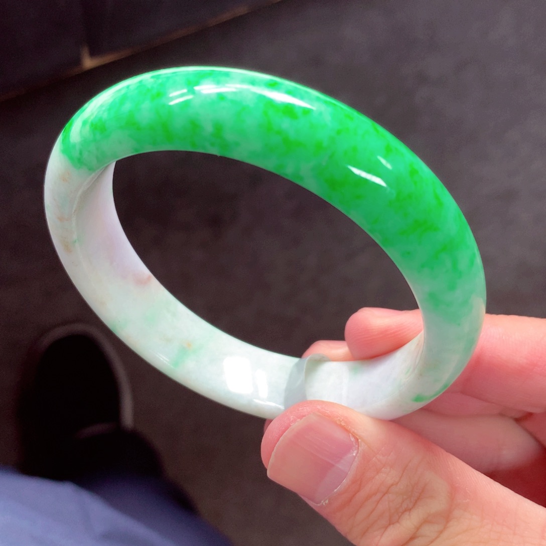 翡翠未镶嵌手镯缅甸