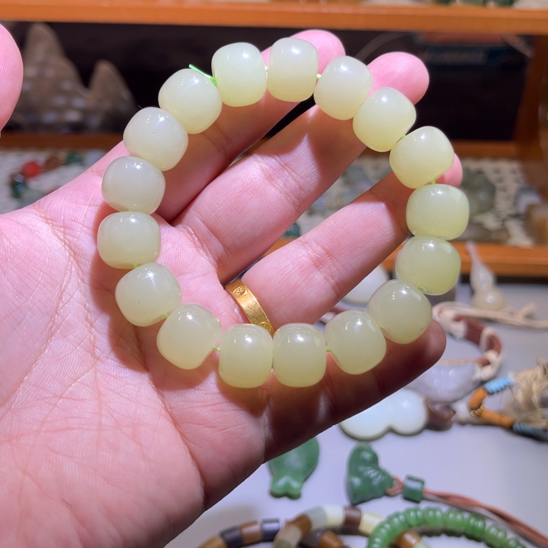 和田玉未镶嵌手链