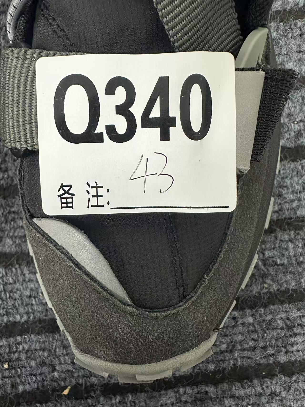 男女户外休闲鞋q340