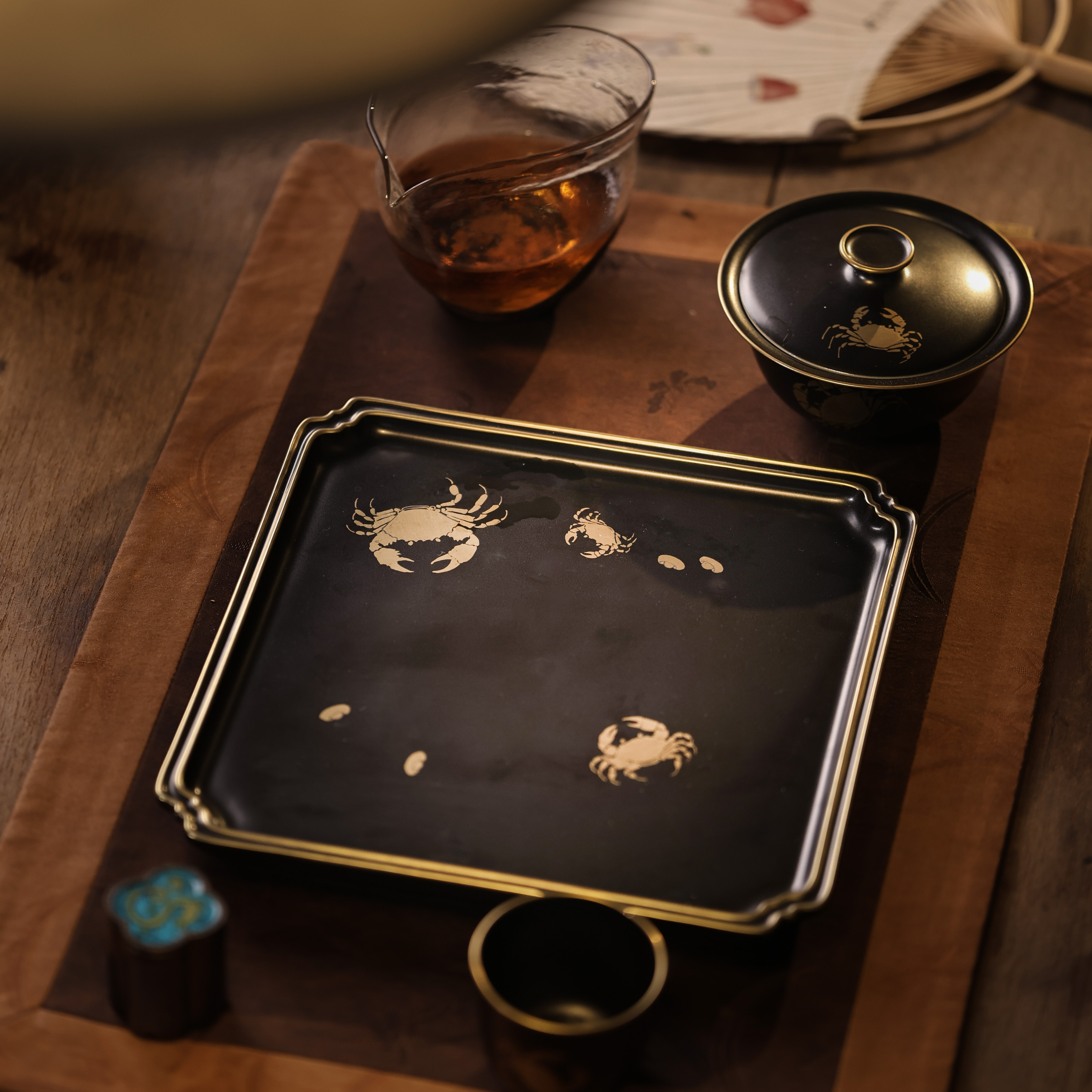 【小田甄陶】玄黑八方来财大四方壶承（华隐S1343）