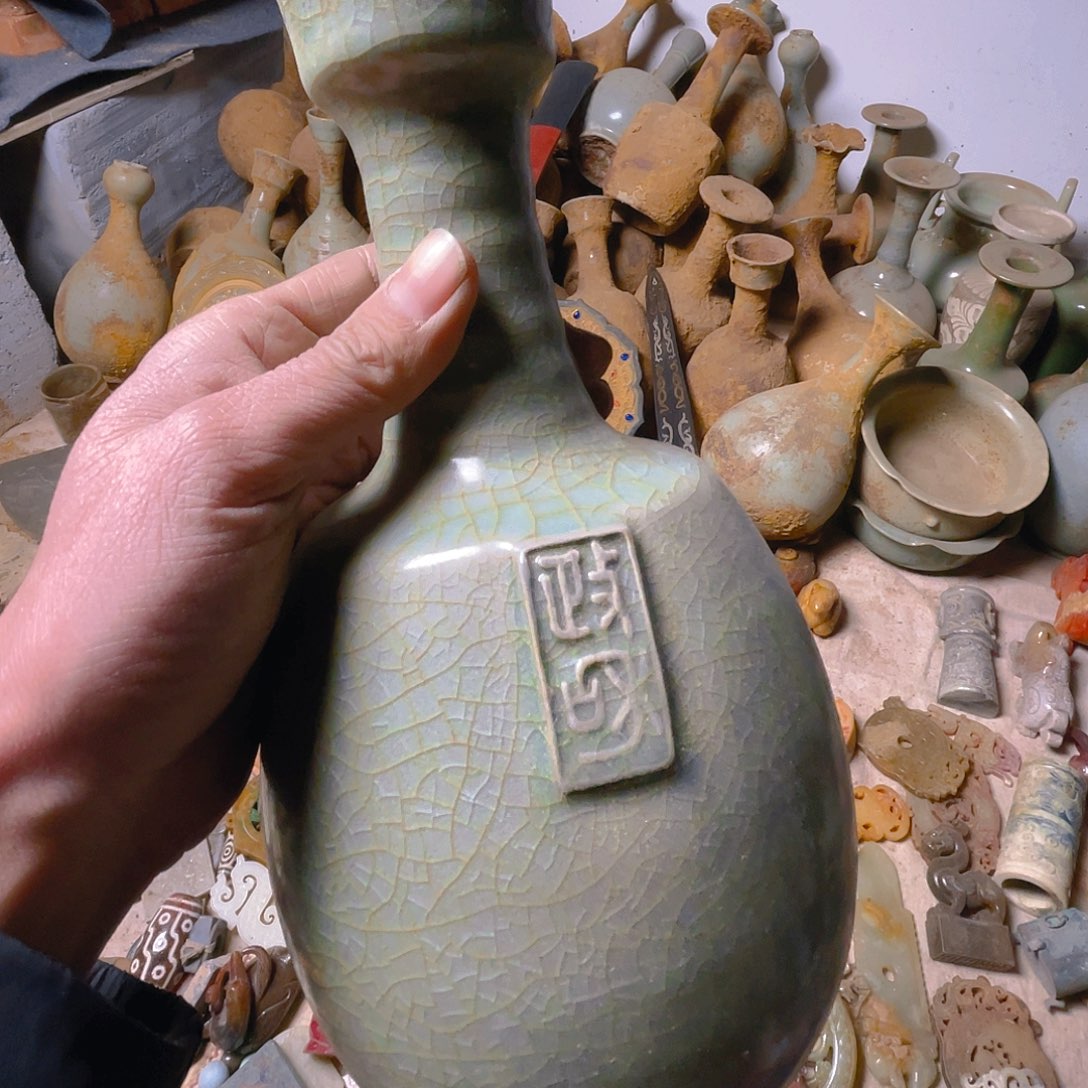 摆件坎坎坷坷才知道人生不易吧