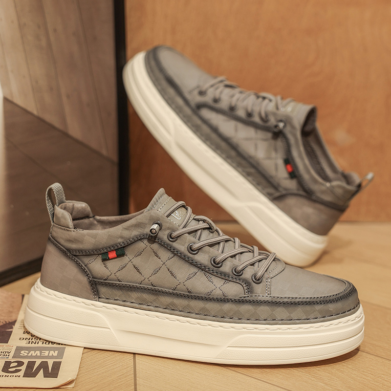 2025新款男士鞋子潮流轻便布鞋韩版软底男鞋休闲板鞋潮鞋MD77005