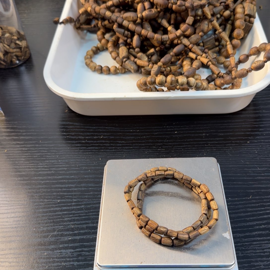 线香奇楠虫漏6.6克手串