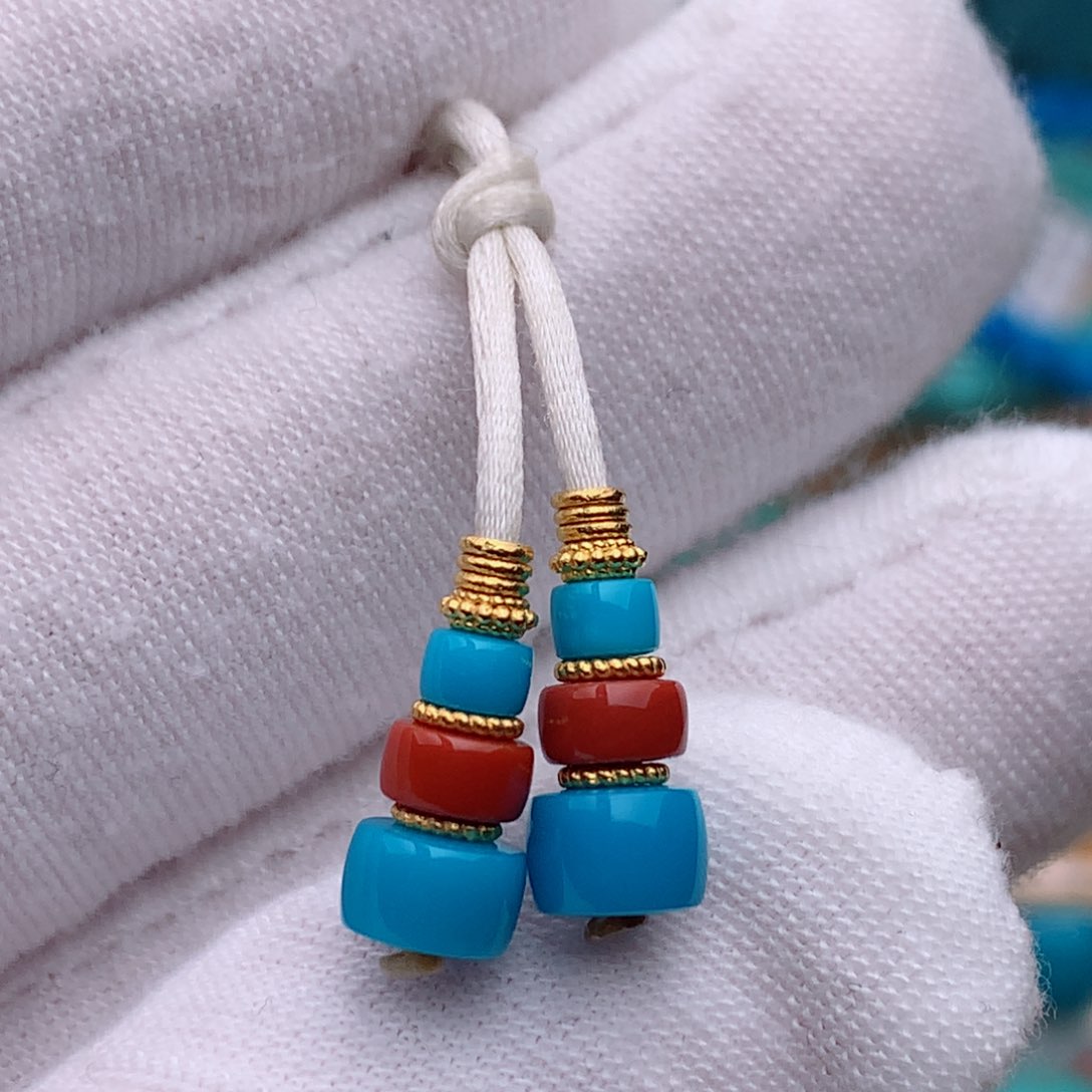 18K金镶嵌绿松石珠宝奇石