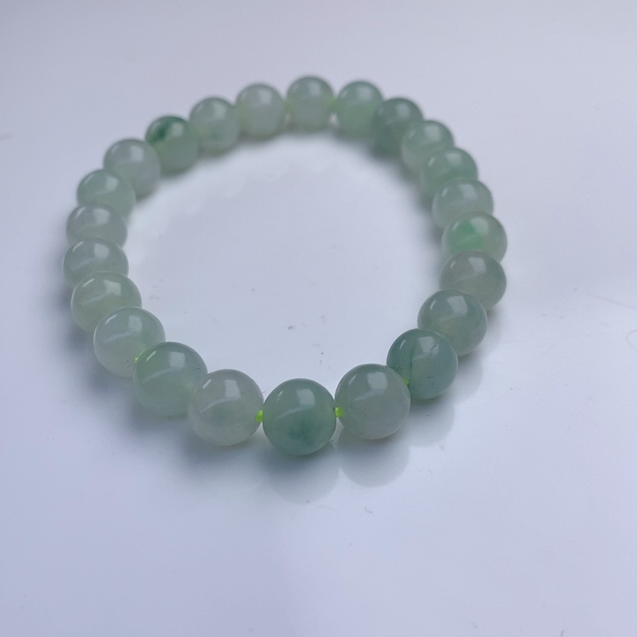 翡翠手串未镶嵌8.3mm！