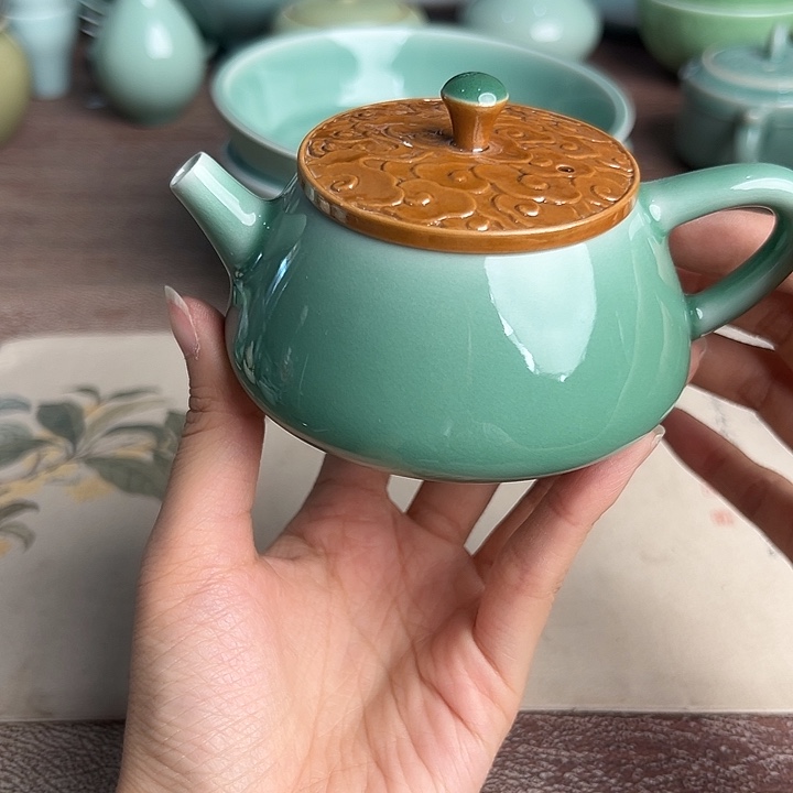 龙泉云间青瓷小米茶器