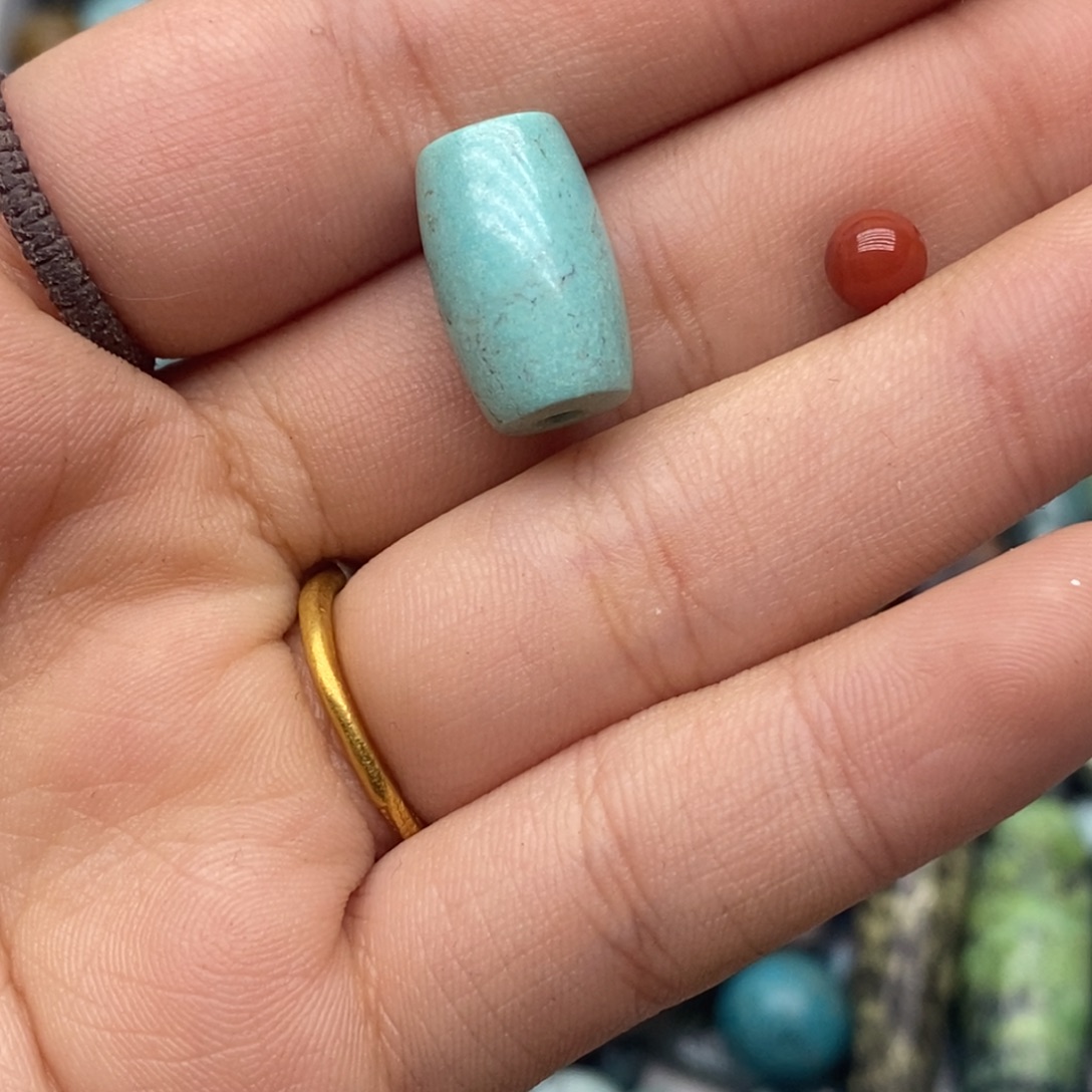 南红玛瑙未镶嵌珠宝奇石