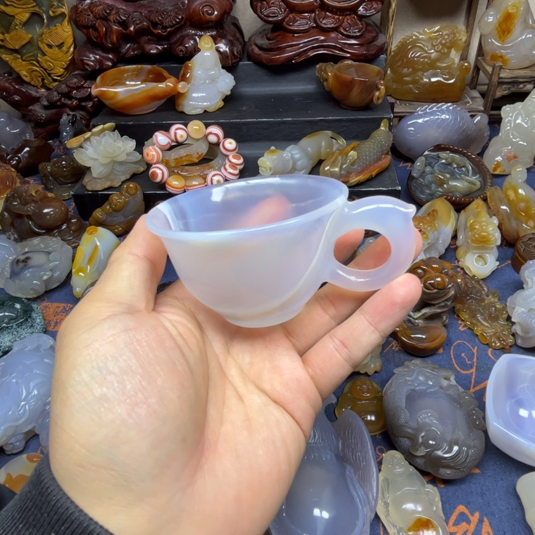 用***7玛瑙/玉髓未镶嵌珠宝奇石