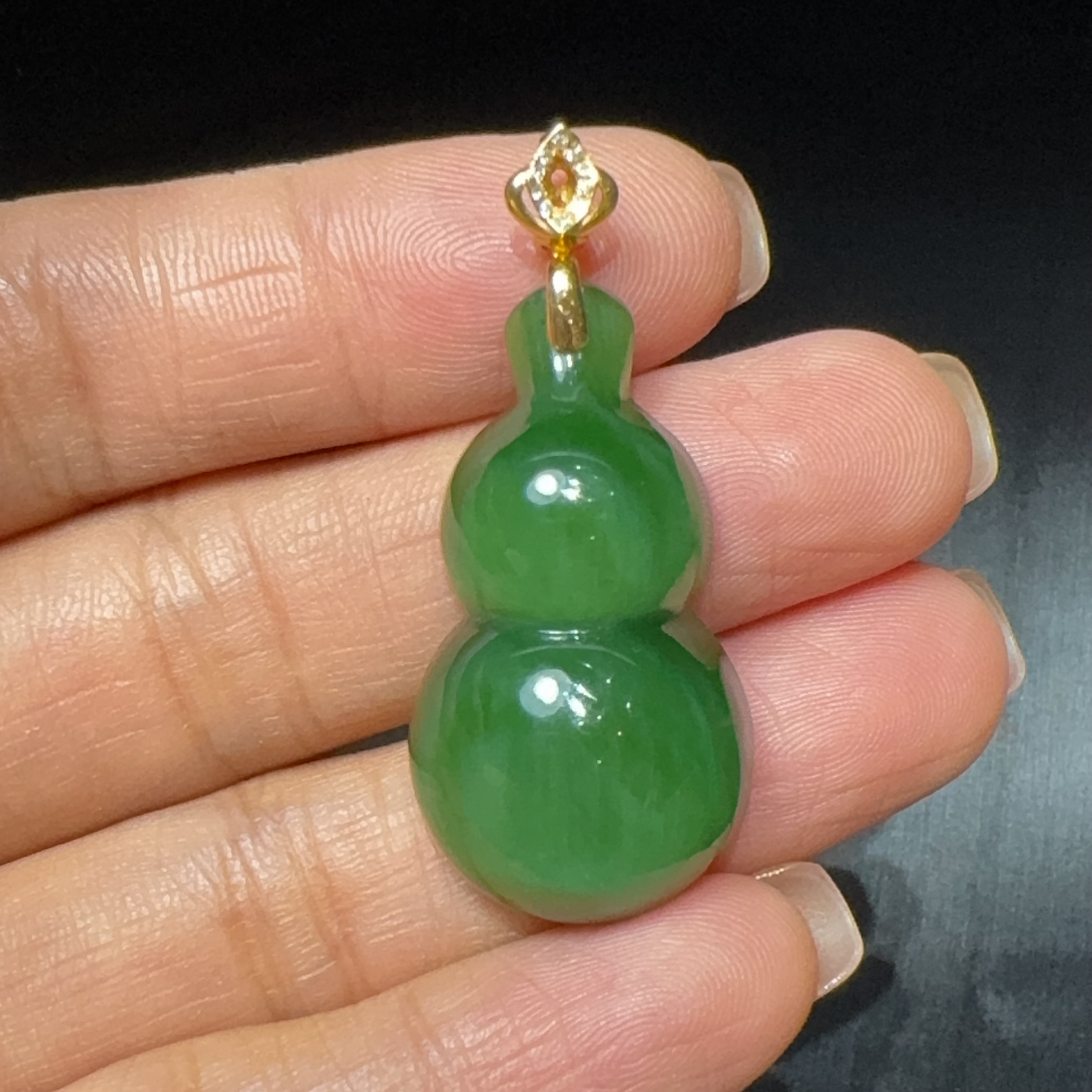 和田玉碧玉葫芦吊坠18k金镶嵌35.4*19.2*9.7重9.5克