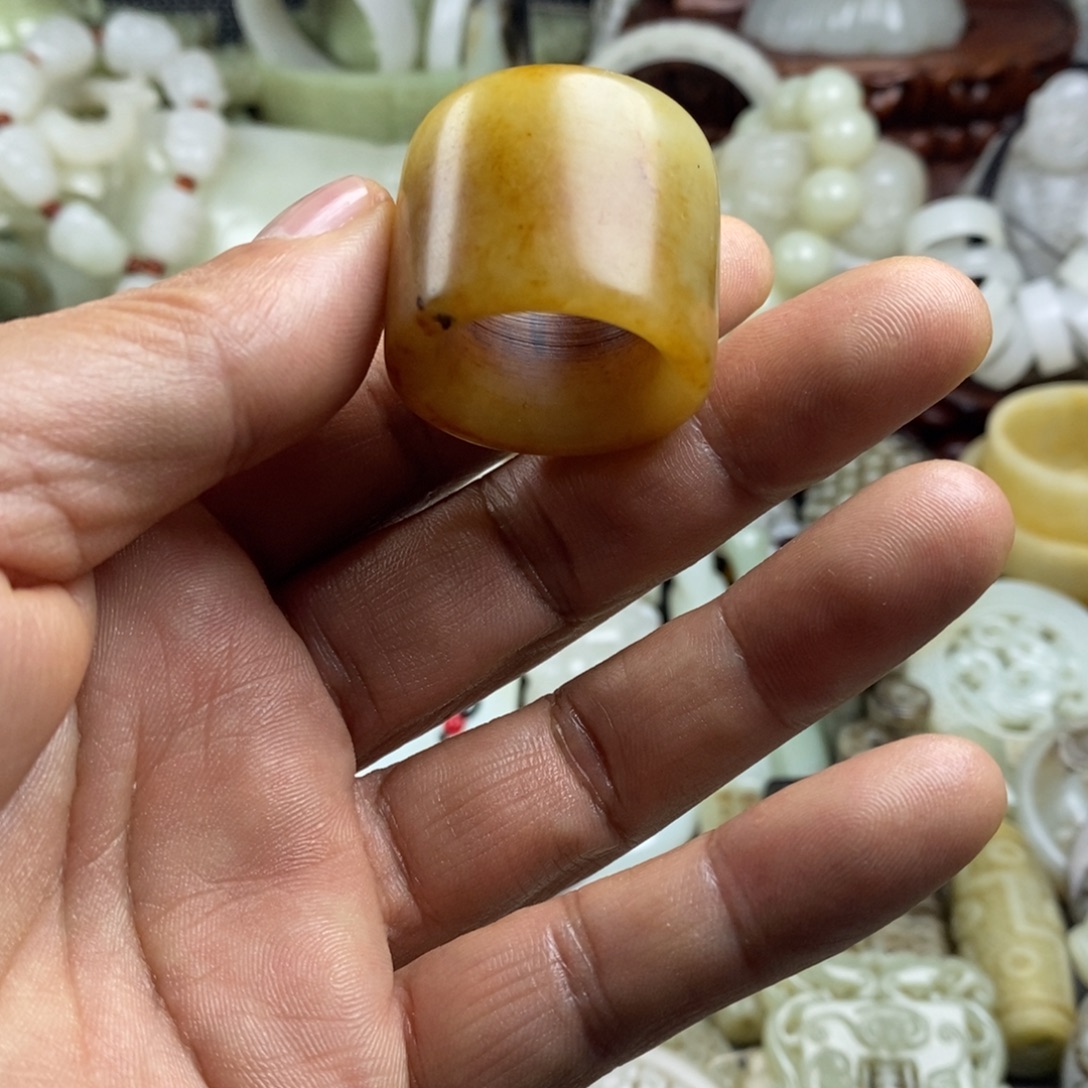 和田玉（糖玉）未镶嵌颈饰