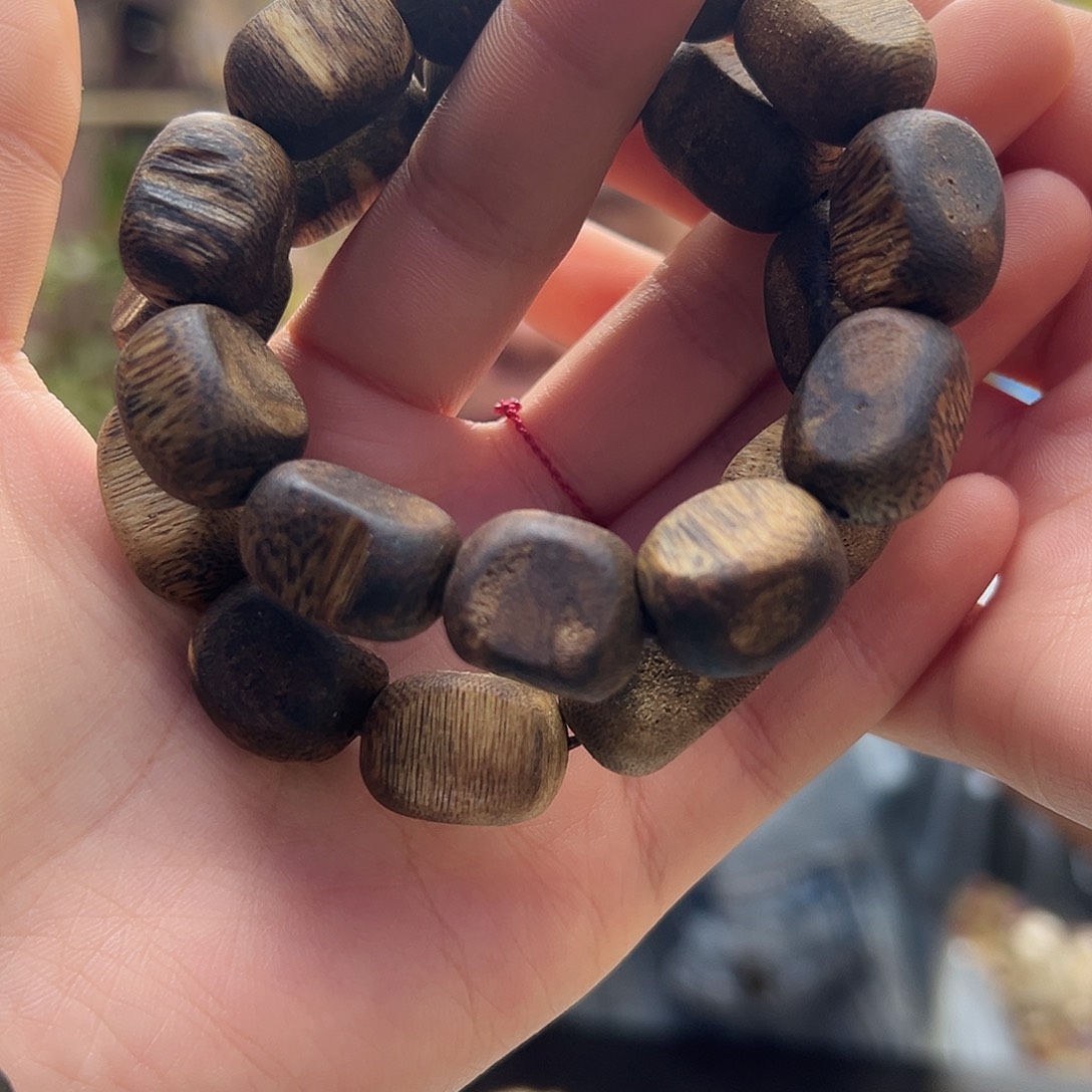 沉香手串千里香留疤卡14，多样性发货一条