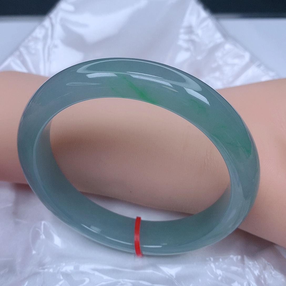 【闪购商品】未镶嵌手镯翡翠，61