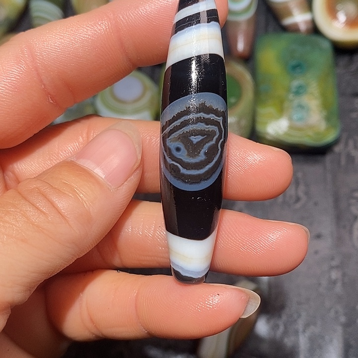 玛瑙/玉髓合金颈饰