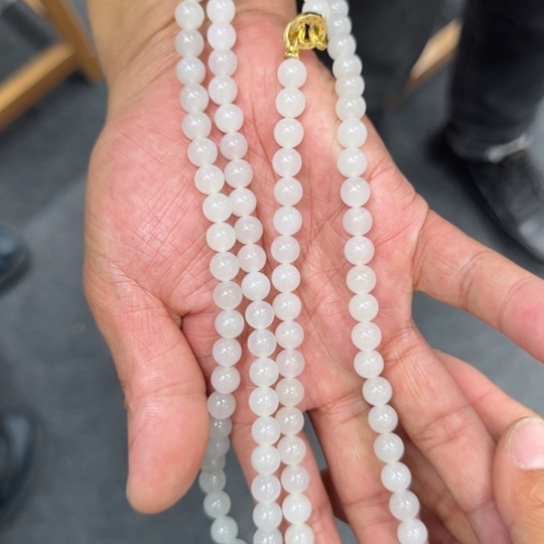 和田玉颈饰未镶嵌野牛沟卡8无包容108