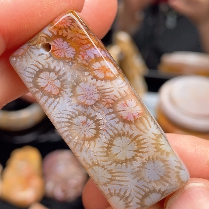 硅化珊瑚（珊瑚玉）手镯未镶嵌