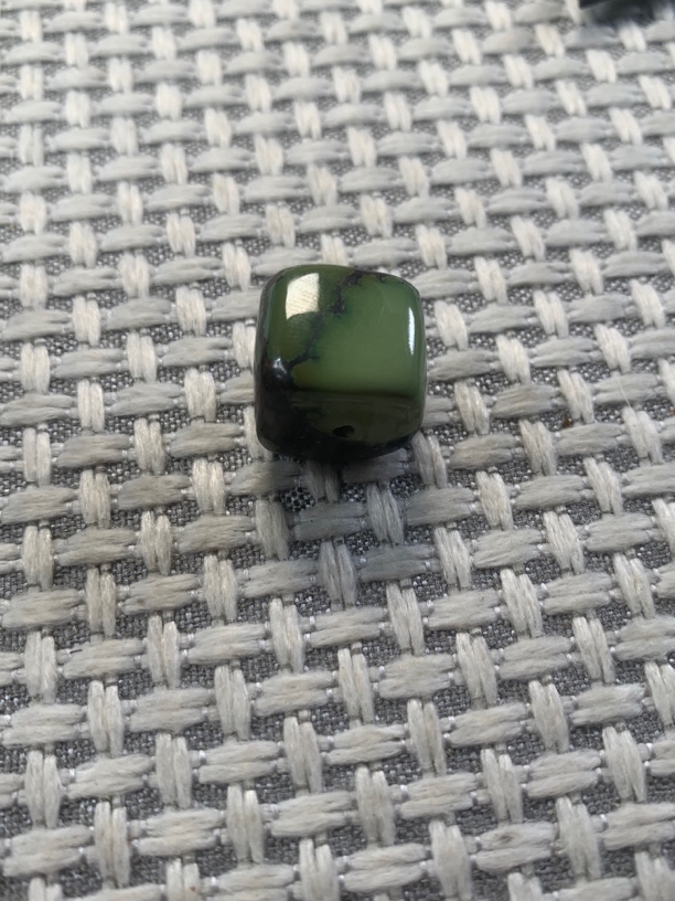 湖北原矿高瓷饰品饰品