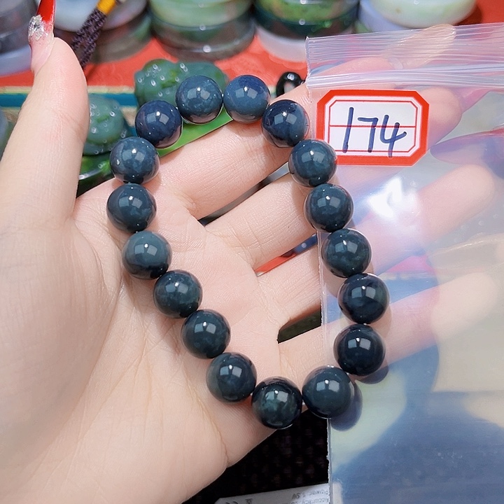 和田玉和田玉边角料随机发未镶嵌