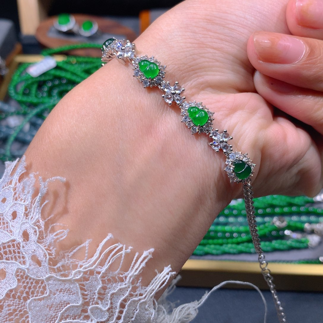 翡翠戒指未镶嵌天然翡翠