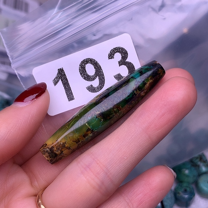 用***3绿松石未镶嵌珠宝奇石