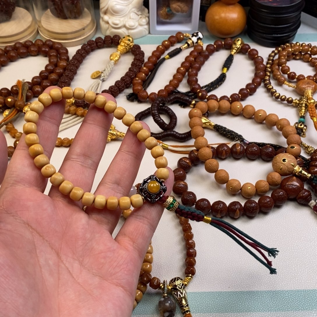 菩提吊坠。。。。。。。。。。。。