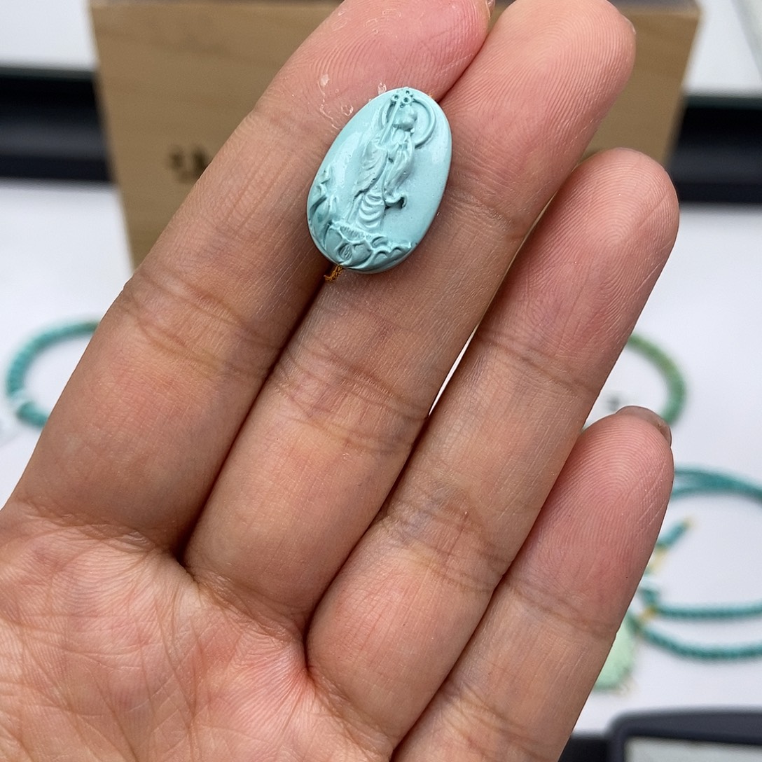 绿松石未镶嵌珠宝奇石