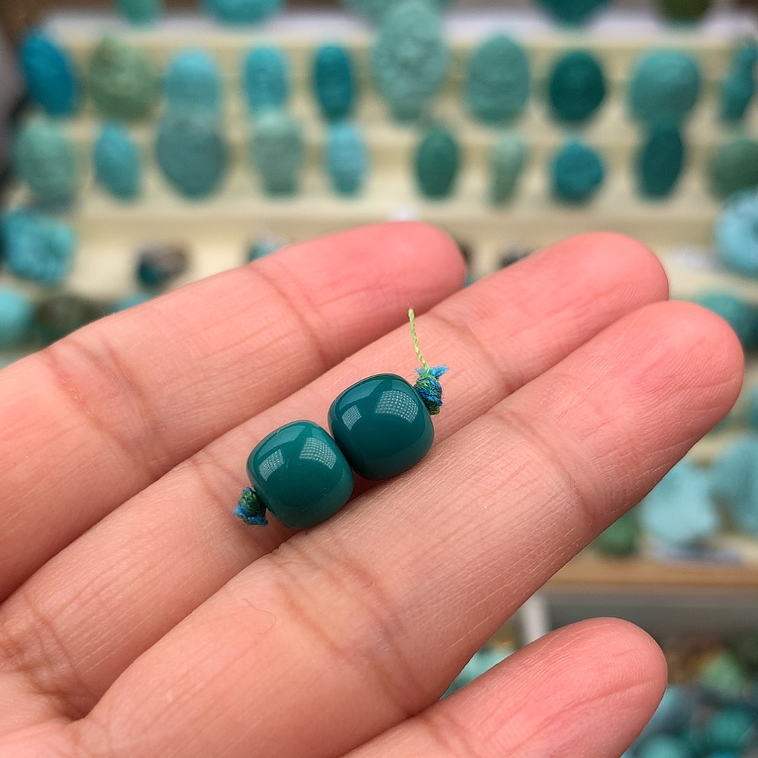 绿松石未镶嵌珠宝奇石8