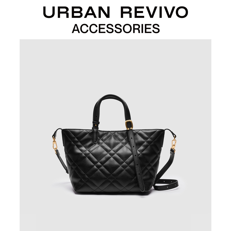 URBAN REVIVO2025冬季新款女士菱格绗缝手提斜挎包UAWB50303+
