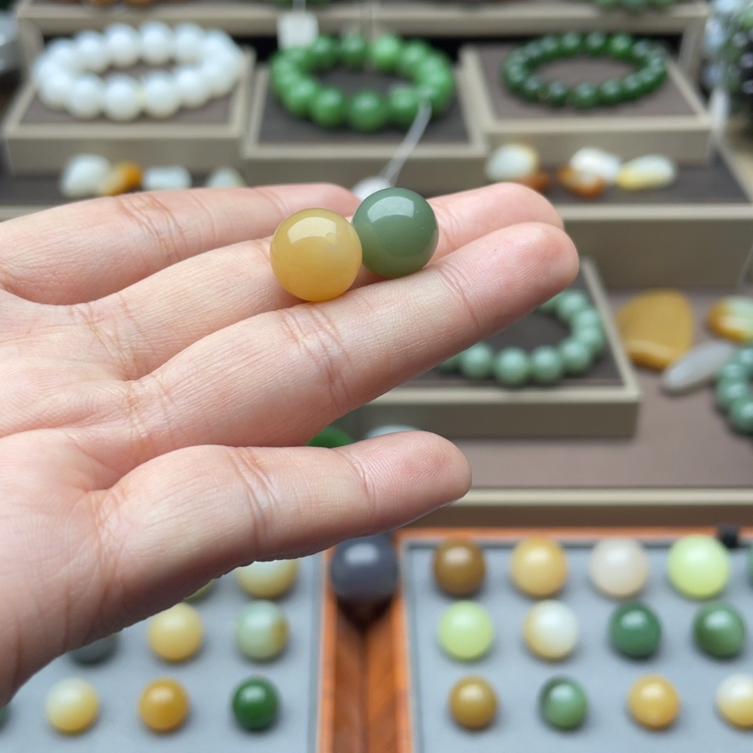 梧***雨和田玉未镶嵌手链12