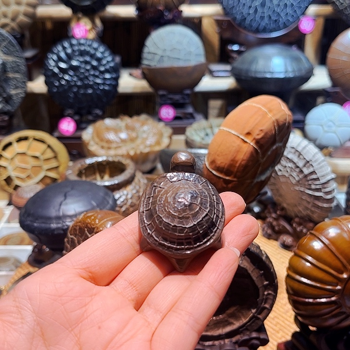 阿***哥石材龟纹石精品小