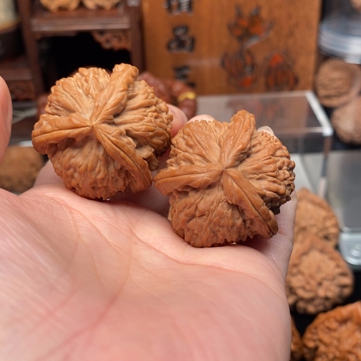 吊坠文玩核桃K****地白奔