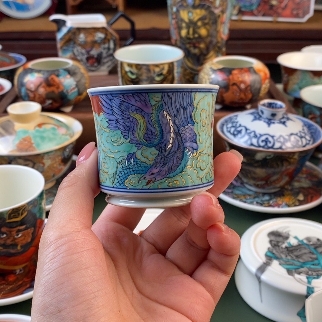 手工手绘陶瓷龙凤杯