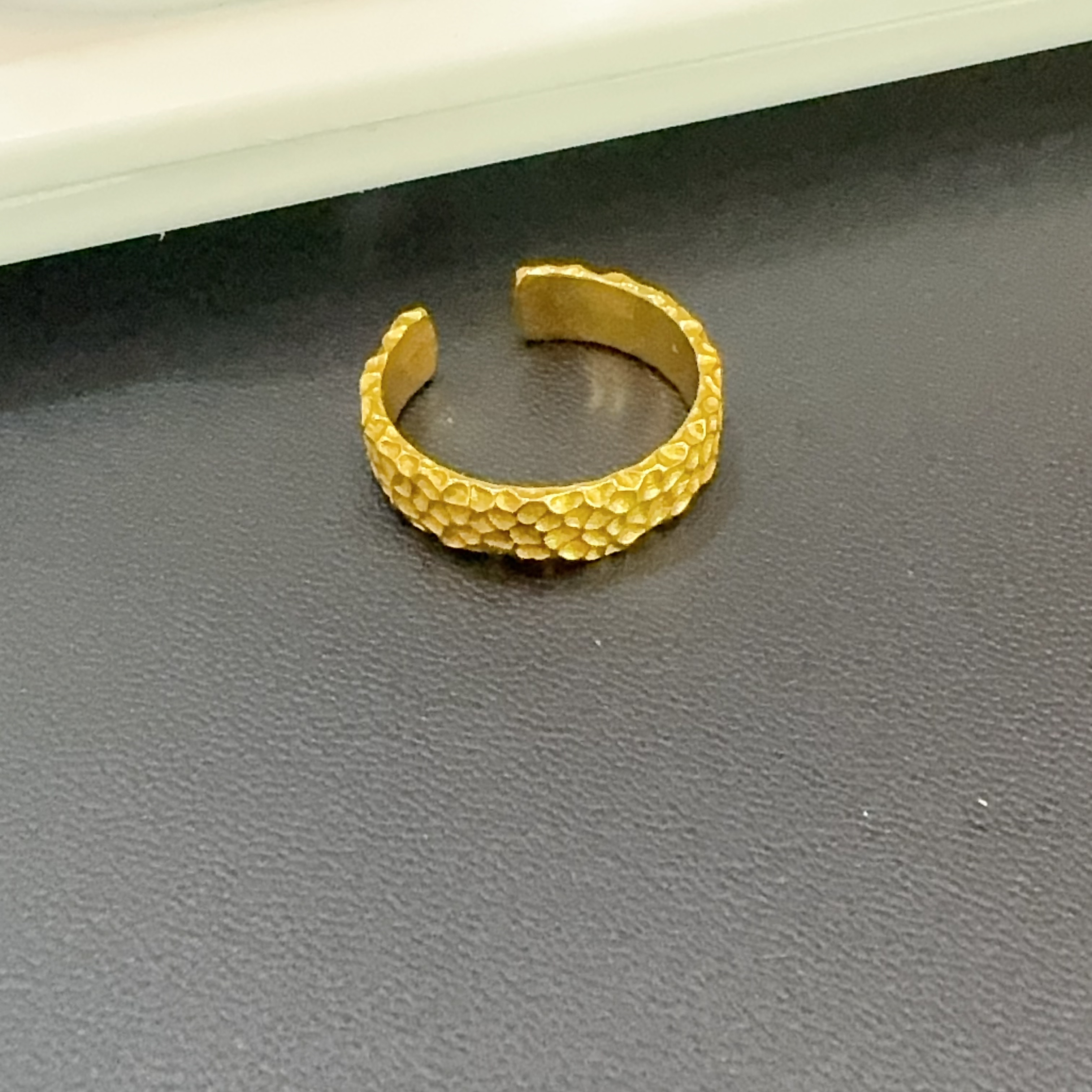 合金戒指 独家款 火烧不掉色小锤纹戒指复古