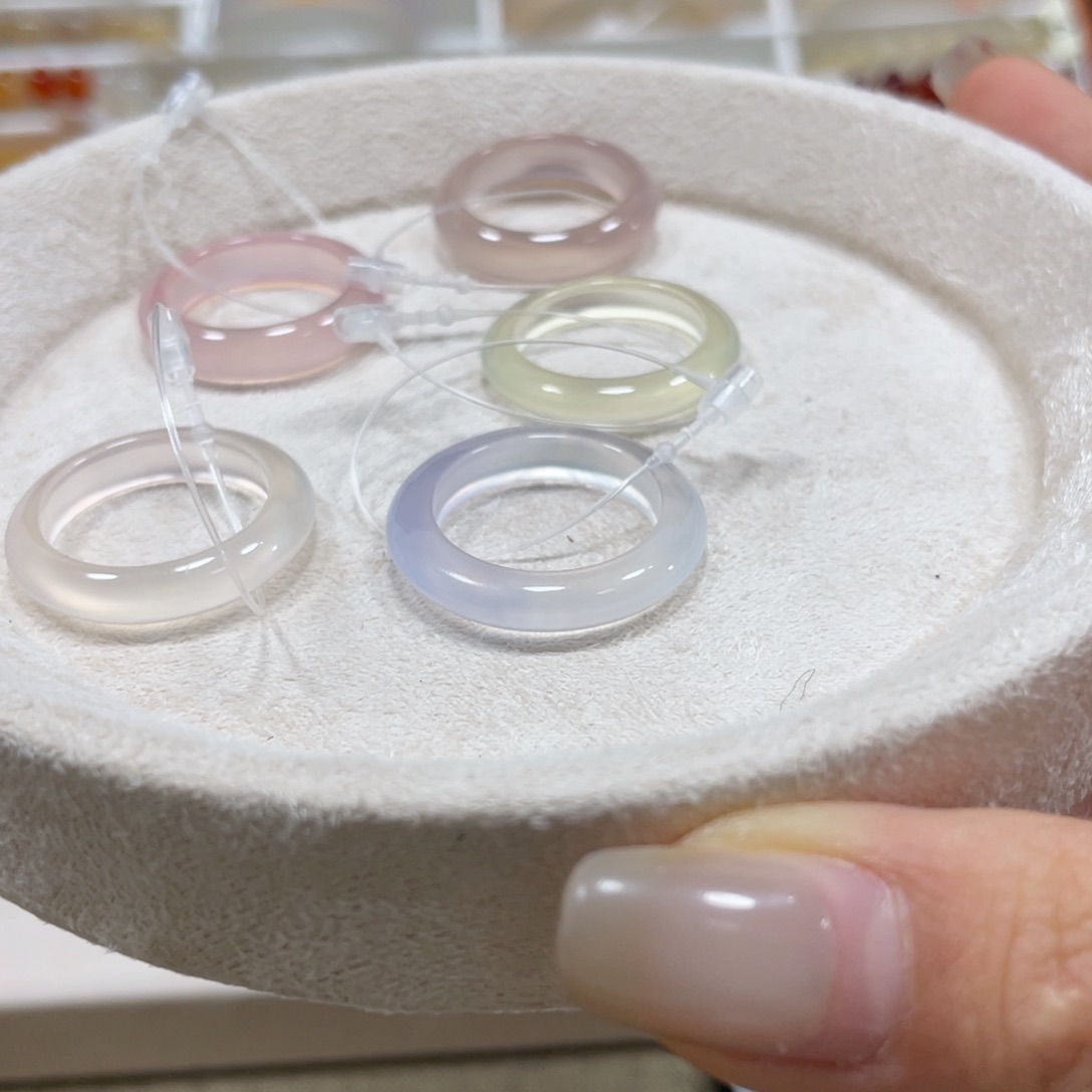 萝***头玛瑙/玉髓未镶嵌手镯