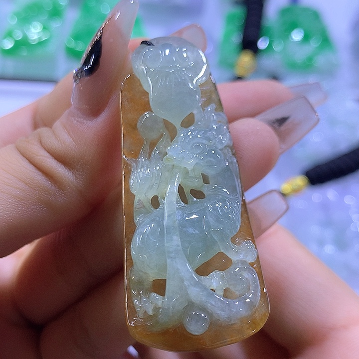 颈饰未镶嵌翡翠天然翡翠A货吊坠