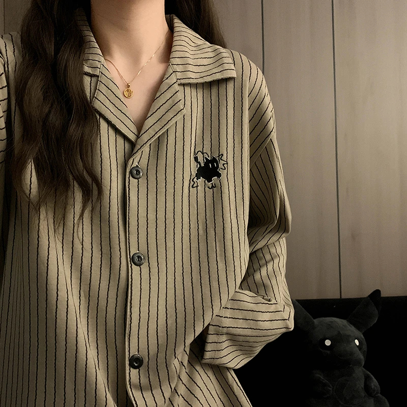 2025新款睡衣女生条纹简约大气客厅慵懒风