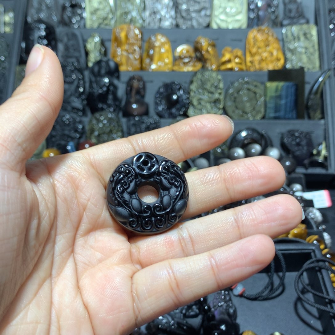 黑曜岩吊坠(赠链)未镶嵌清*