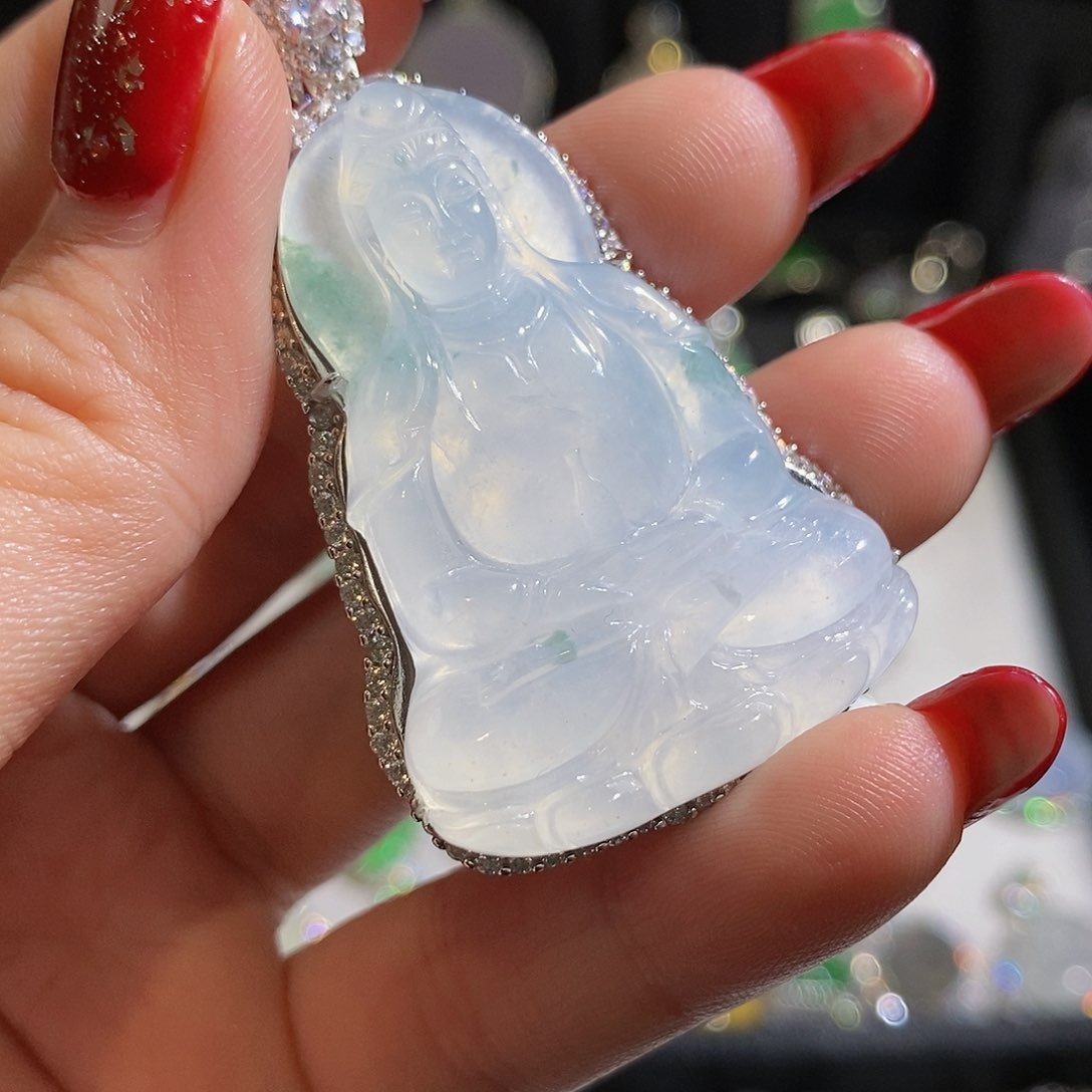 翡翠颈饰银S925镶嵌天然翡翠