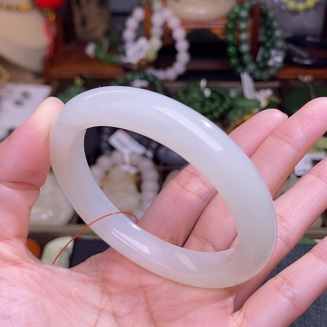 和田玉53 白玉手镯清货价未镶嵌