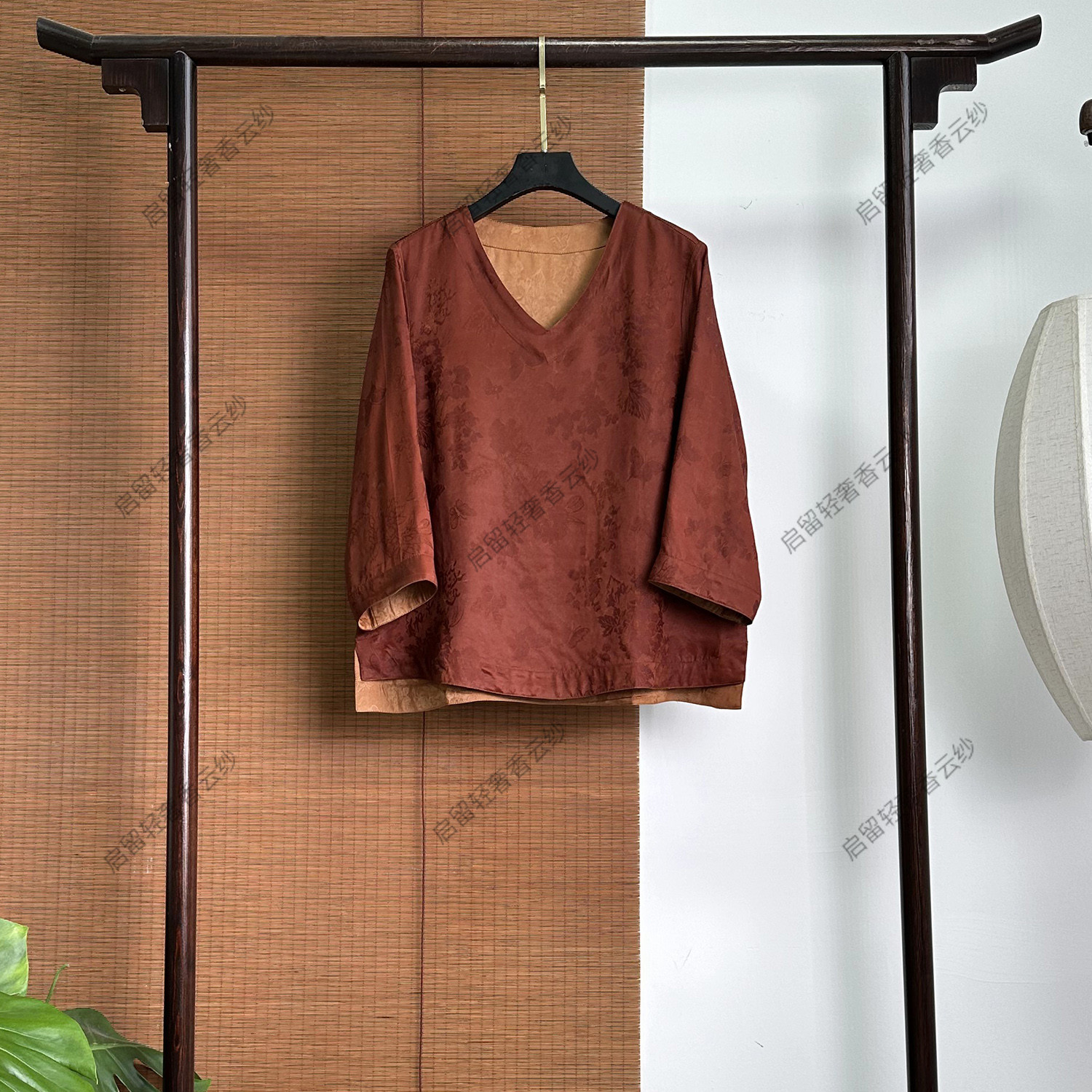 【253950】红棕花蝶  新中式40姆米   蝴蝶织花上衣