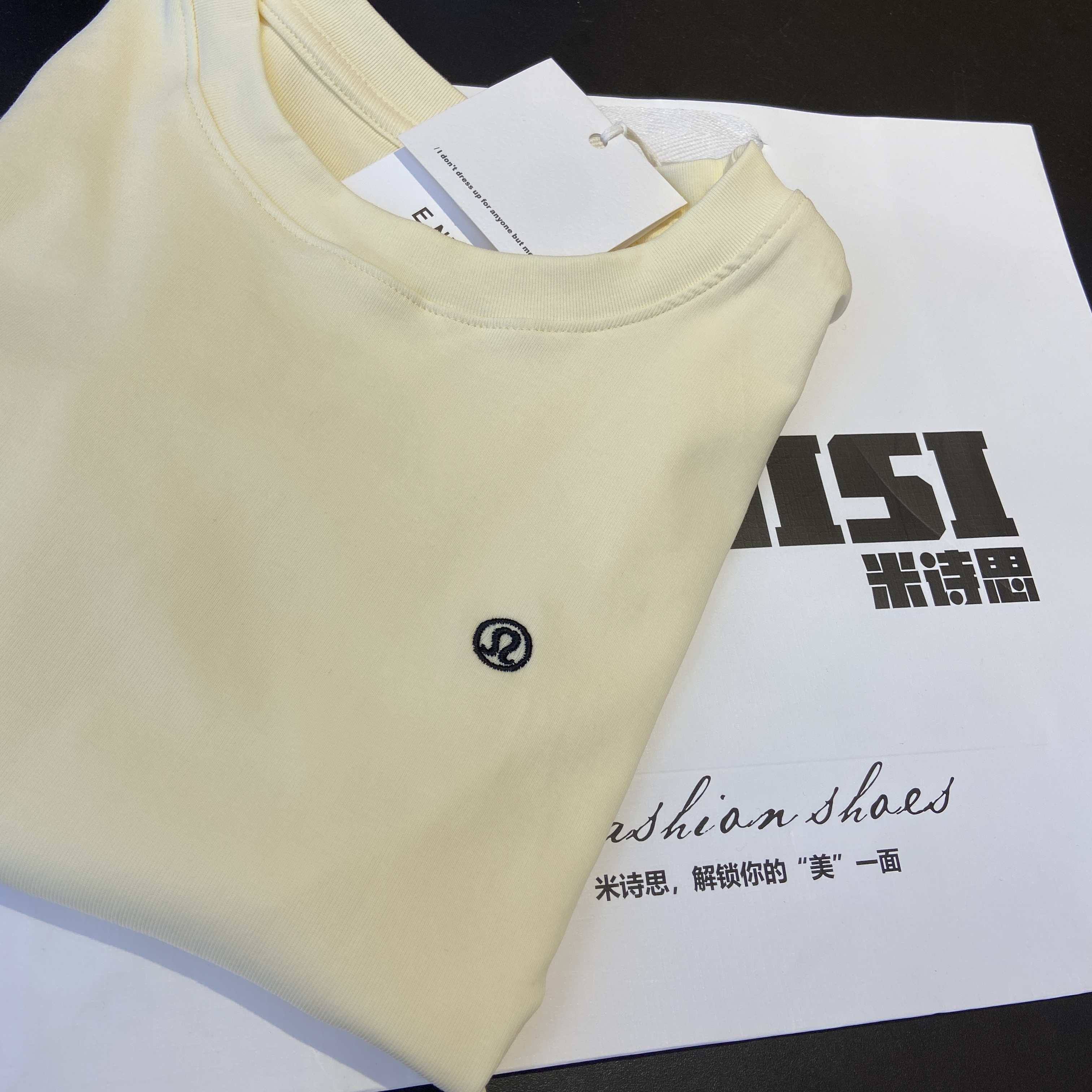 纯色短袖常规圆领刺绣显瘦T恤百搭打底解锁宽松简约