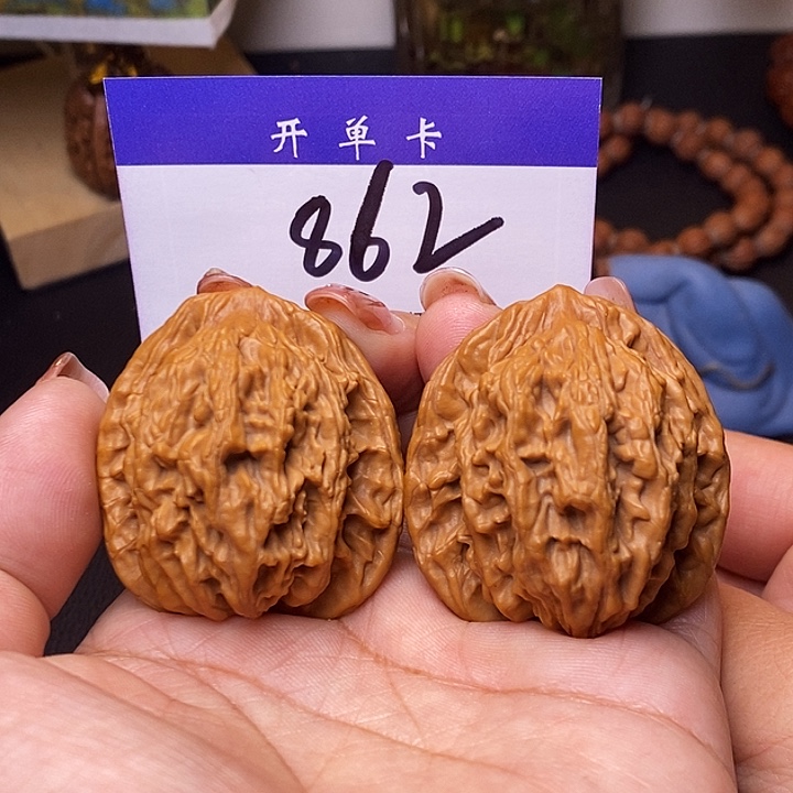 桃核吊坠虎头41有修s